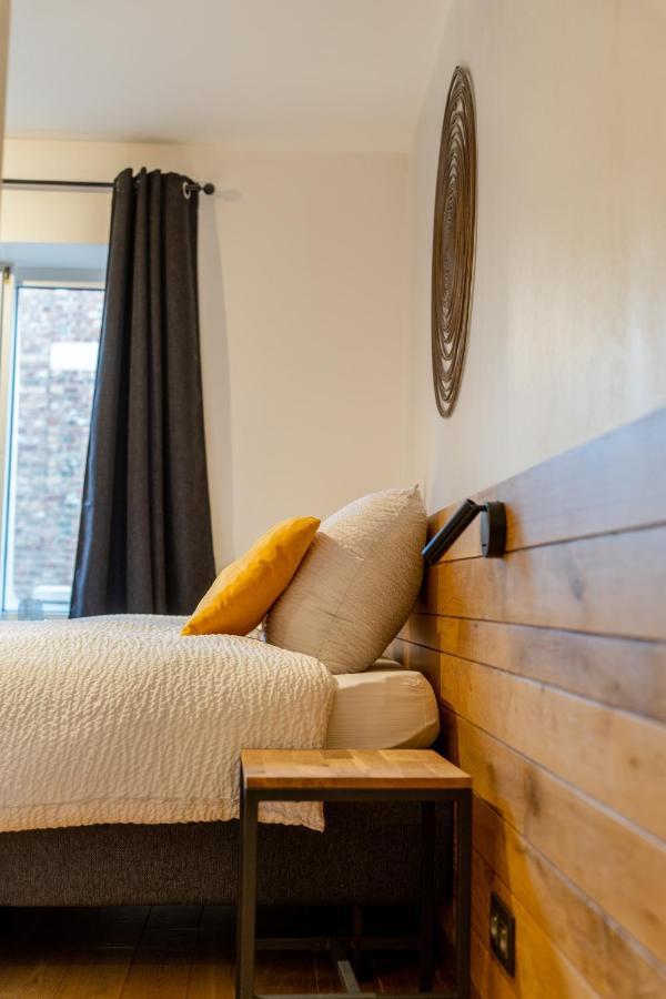 Ardenne Bnb Gite Urbain Avec Terrasse Marche-en-Famenne Ngoại thất bức ảnh